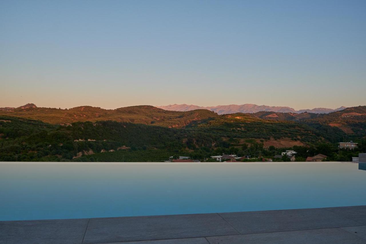 Villa Olive Valley Loutraki (Crete) Exterior foto